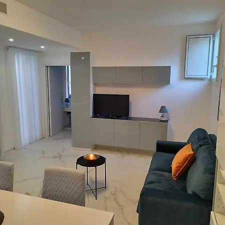 La Casa Di Pepp Monopoli