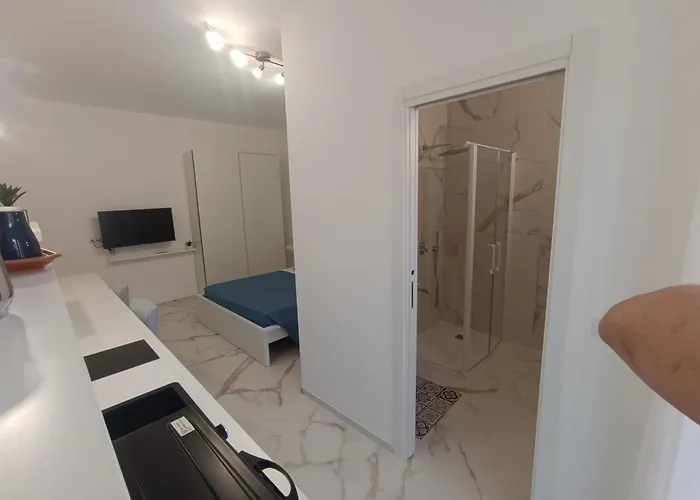 La Casa Di Pepp 4* 모노폴리